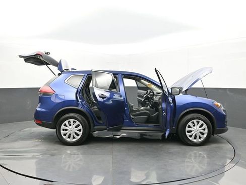 Used 2020 Nissan Rogue S image 63