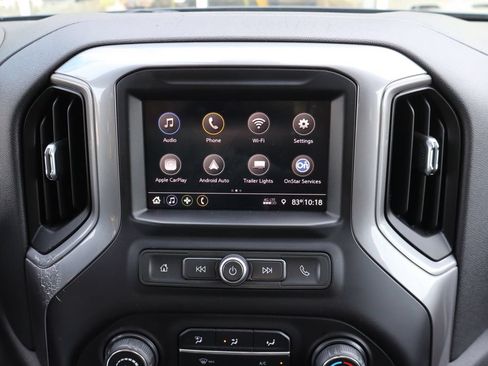 Used 2019 Chevrolet Silverado 1500 Custom Trail Boss w/ Custom Convenience Package AWD/4WD image 9