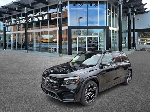 Certified 2026 Mercedes-Benz GLB 250 4MATIC image 1