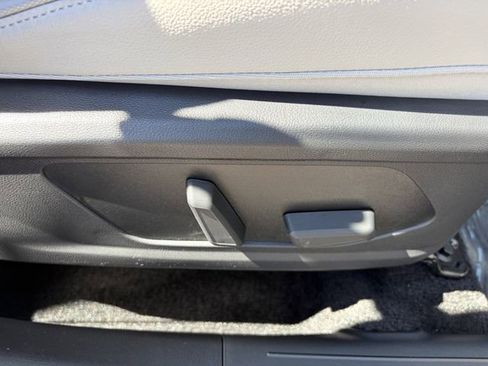 Used 2025 Hyundai Tucson Limited AWD/4WD image 20