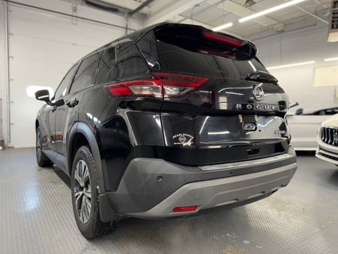 Used 2021 Nissan Rogue SV image 10