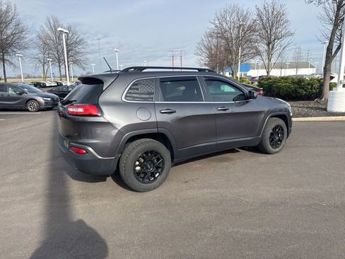 Used 2015 Jeep Cherokee Latitude image 14