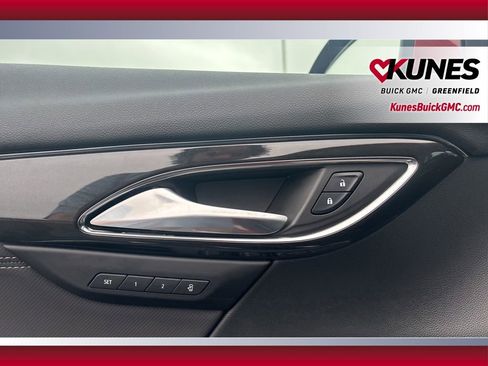 New 2025 Buick Envision Preferred image 14