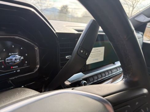 Used 2023 GMC Sierra 1500 Elevation image 32