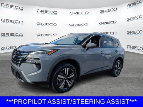 Certified 2024 Nissan Rogue SL image 3