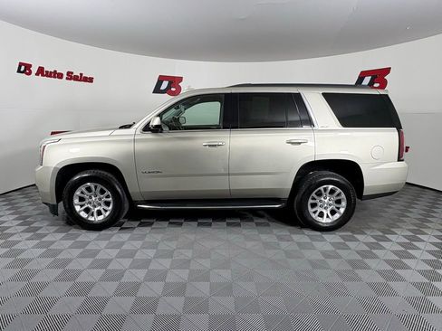 Used 2017 GMC Yukon SLT RWD image 3