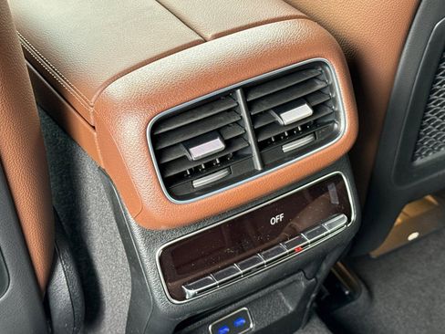 New 2025 Mercedes-Benz GLS 450 4MATIC image 25