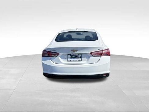 Used 2021 Chevrolet Malibu LT FWD image 11