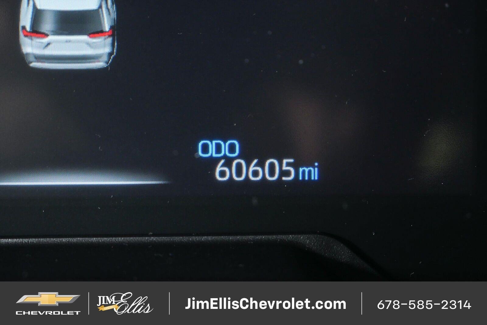Used 2024 Toyota RAV4 XLE FWD image 9