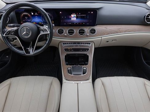 Certified 2021 Mercedes-Benz E 350 4MATIC Sedan w/ Premium Package image 22