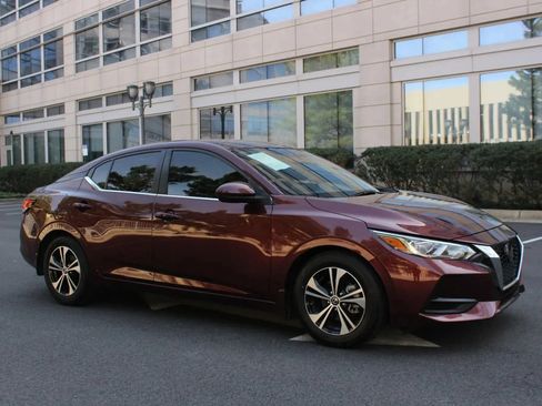 Used 2022 Nissan Sentra SV w/ All-Weather Package FWD image 2