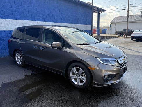 Used 2018 Honda Odyssey EX-L image 3