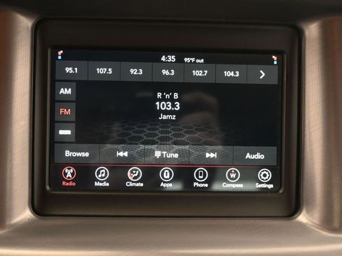 Used 2022 Dodge Charger SXT RWD image 21