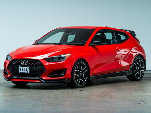 Used 2022 Hyundai Veloster N FWD image 3