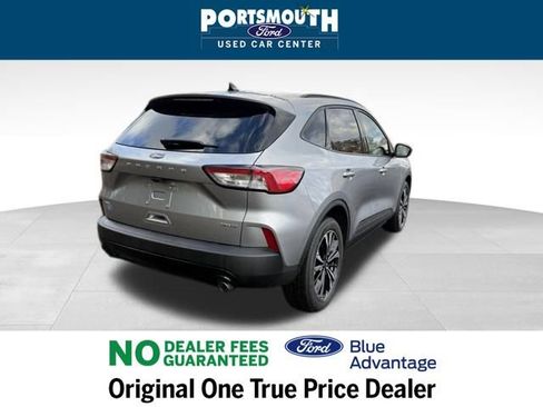 Certified 2022 Ford Escape SE w/ SE Sport Appearance Package image 29