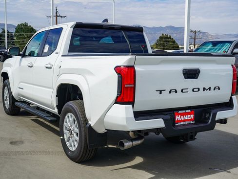New 2026 Toyota Tacoma SR5 RWD image 5