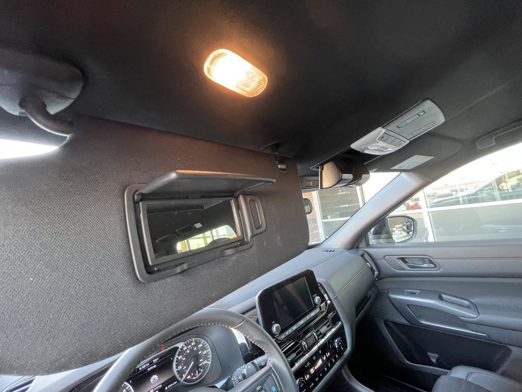 Used 2024 Nissan Pathfinder Rock Creek AWD/4WD image 48