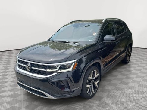 Used 2023 Volkswagen Taos SEL AWD/4WD image 4