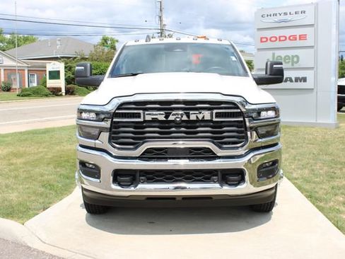 Used 2025 RAM 3500 Tradesman AWD/4WD image 7
