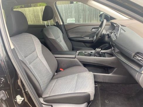 Used 2023 Nissan Rogue SV image 13