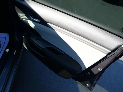 Used 2021 Honda Civic EX image 27