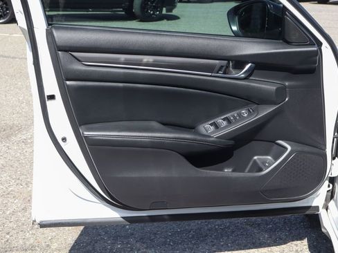 Used 2021 Honda Accord Sport image 16