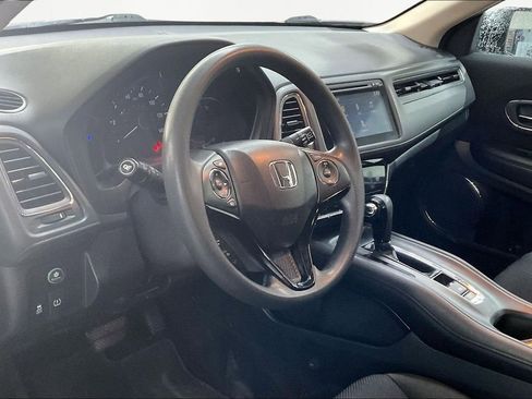 Used 2017 Honda HR-V EX image 18