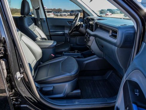 Used 2025 Ford Maverick Lobo image 13