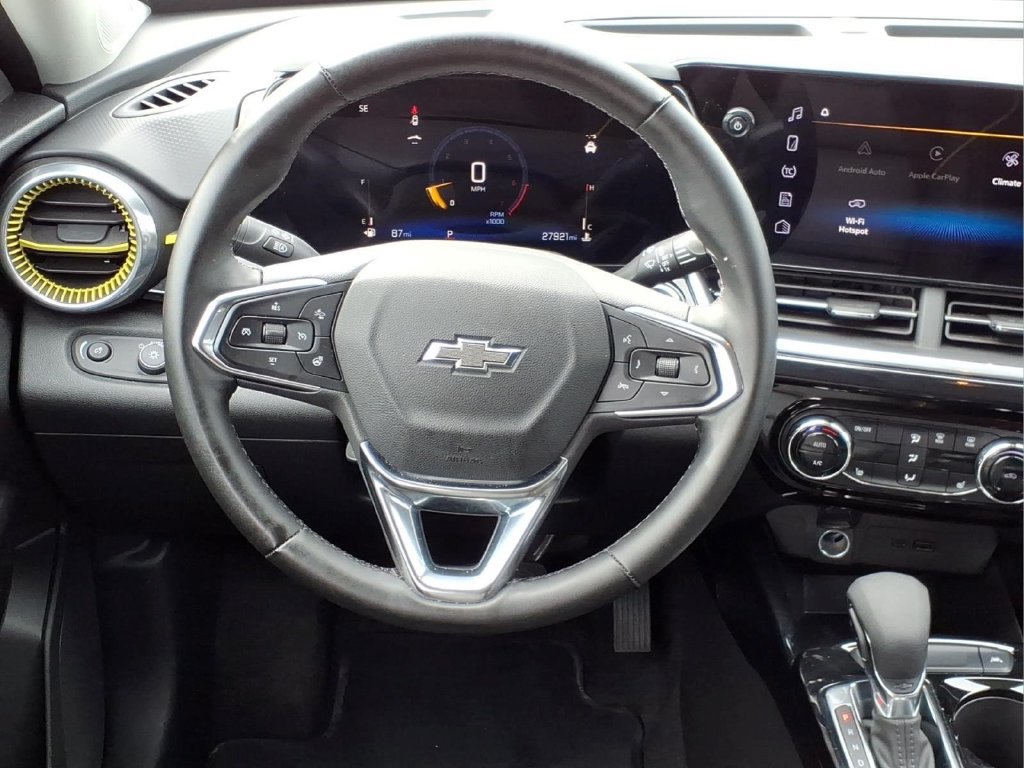 Used 2024 Chevrolet Trax ACTIV w/ Driver Confidence Package FWD image 12
