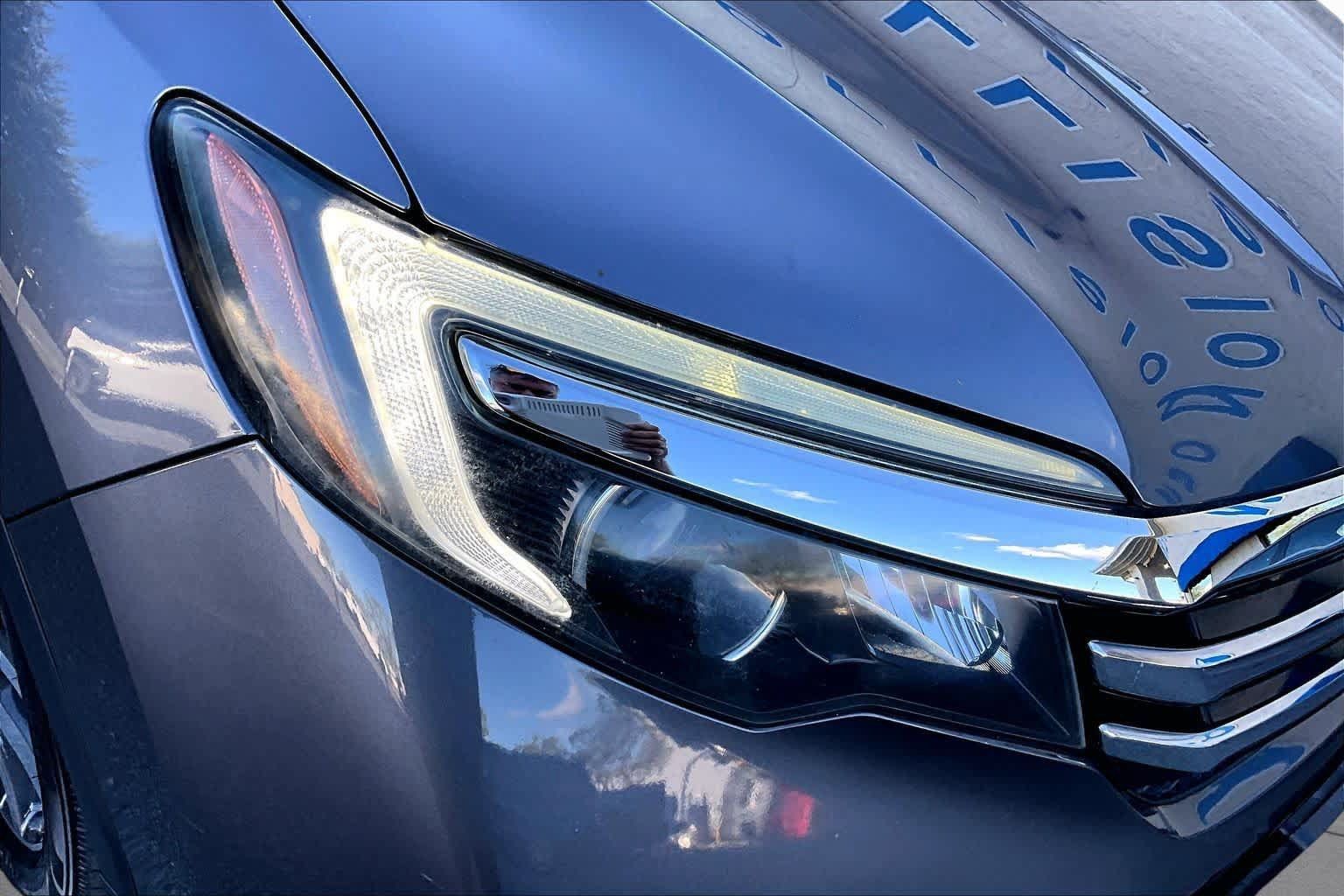 Used 2018 Honda Pilot Touring image 27