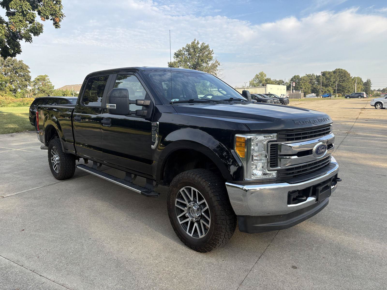 Used 2017 Ford F250 XL w/ STX Appearance Package AWD/4WD image 2