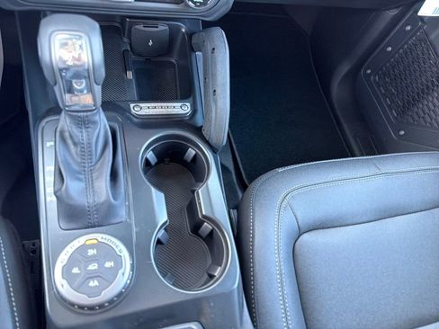 New 2025 Ford Bronco Badlands AWD/4WD image 41