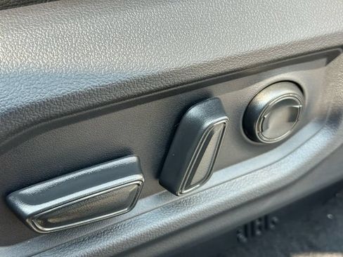 New 2026 Toyota Tundra Limited AWD/4WD image 22