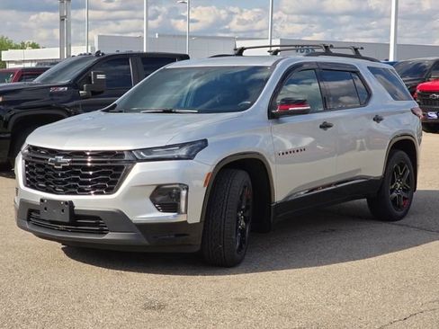 Used 2022 Chevrolet Traverse Premier w/ Redline Edition AWD/4WD image 27