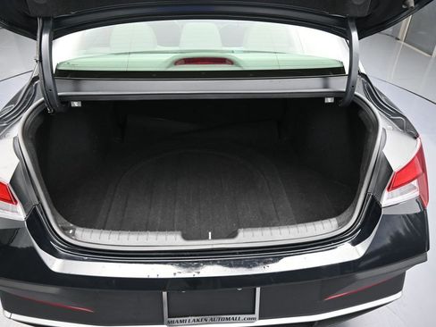 Used 2024 Hyundai Elantra SEL image 36