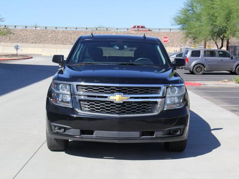 Used 2018 Chevrolet Tahoe 2WD w/ Remote Keyless Entry Package image 2