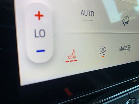 New 2025 Ford Ranger XLT w/ Equipment Group 301A High image 18