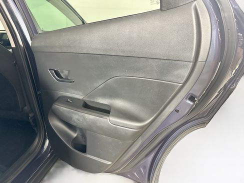 Used 2024 Hyundai Kona SEL AWD/4WD image 28
