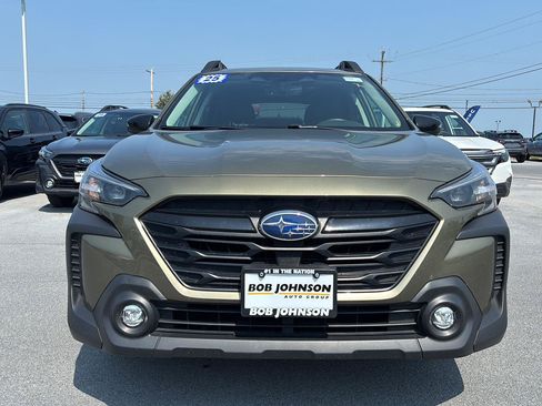 Used 2025 Subaru Outback Onyx Edition AWD/4WD image 9