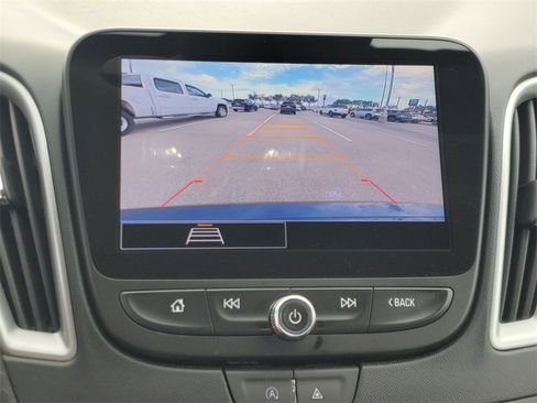 Used 2023 Chevrolet Malibu LT image 28