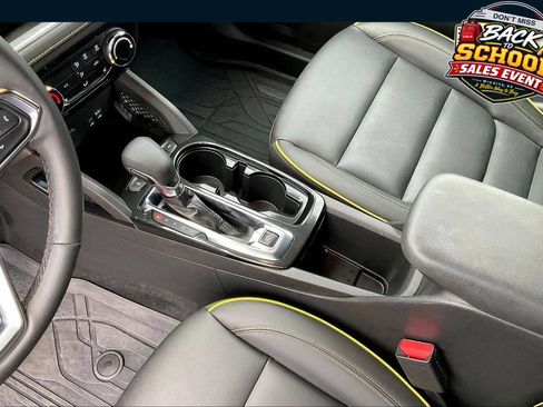 Used 2024 Chevrolet TrailBlazer ACTIV w/ Driver Confidence Package AWD/4WD image 17