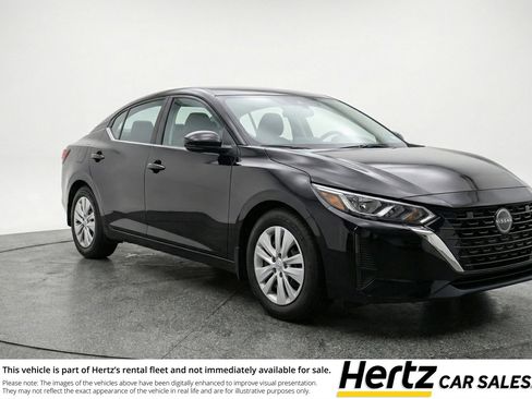 Used 2025 Nissan Sentra S image 1