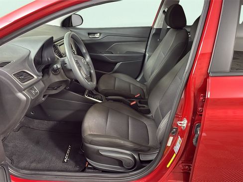 Used 2020 Hyundai Accent SE image 12