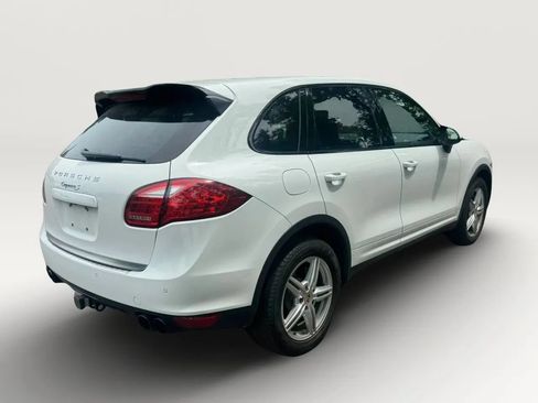 Used 2013 Porsche Cayenne S AWD/4WD image 6