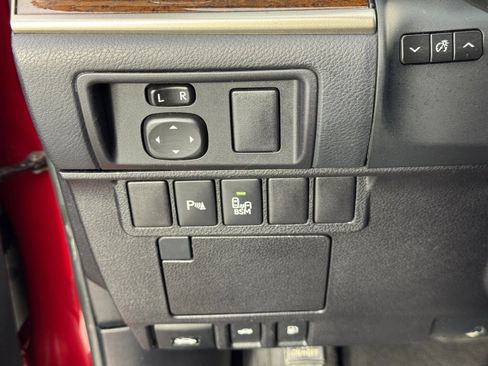 Used 2016 Lexus ES 350 Premium w/ Navigation System Package image 17