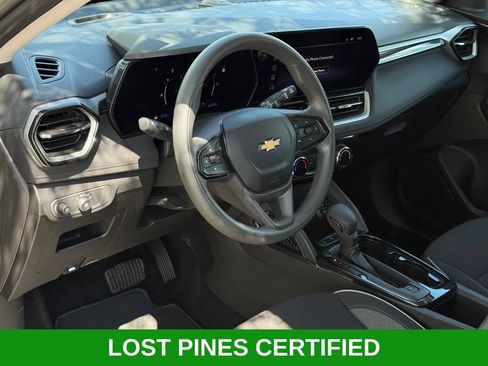 Used 2025 Chevrolet TrailBlazer LT FWD image 10