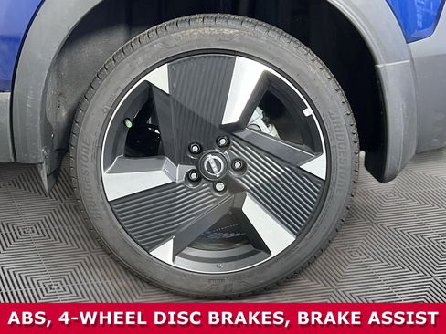 Certified 2025 Nissan Kicks SR image 33