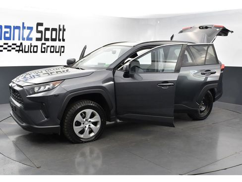 Used 2019 Toyota RAV4 LE image 26