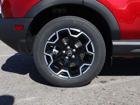 New 2025 Ford Bronco Sport Outer Banks AWD/4WD image 12