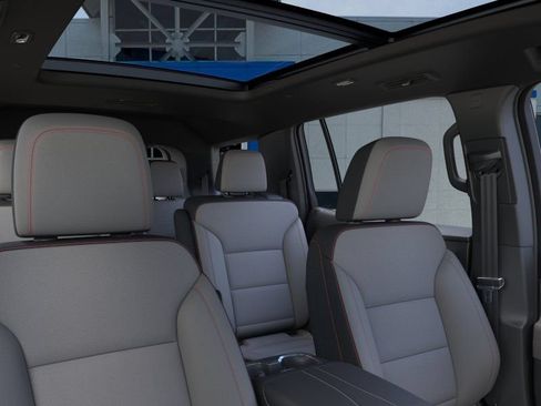 New 2026 Chevrolet Traverse LT w/ Enhanced Driving Package FWD image 24